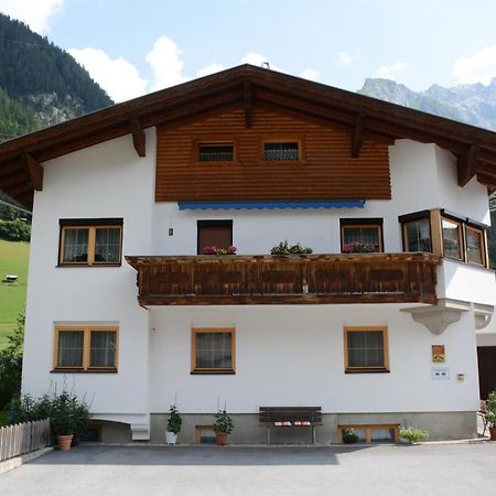 Apartamento Haus Schimpfoessl Flirsch Exterior foto