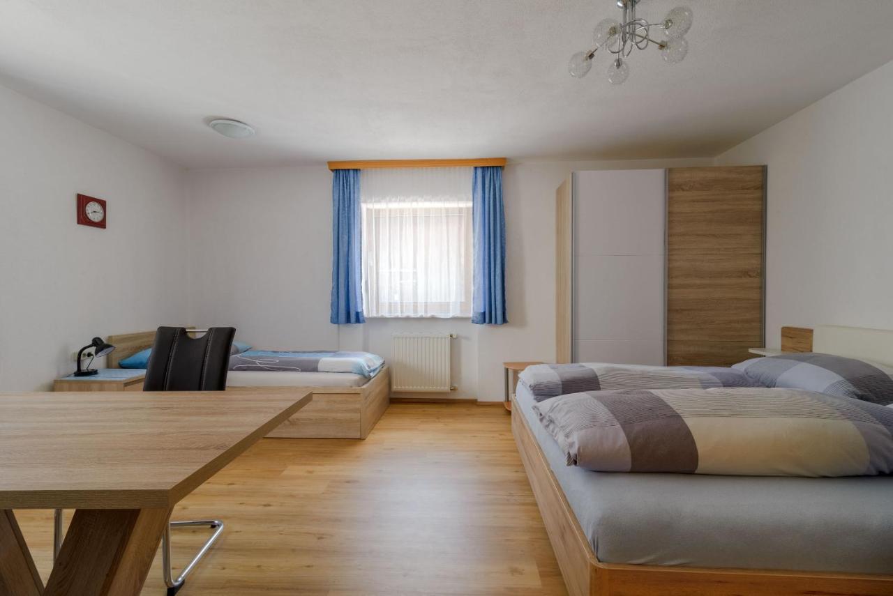 Apartamento Haus Schimpfoessl Flirsch Exterior foto