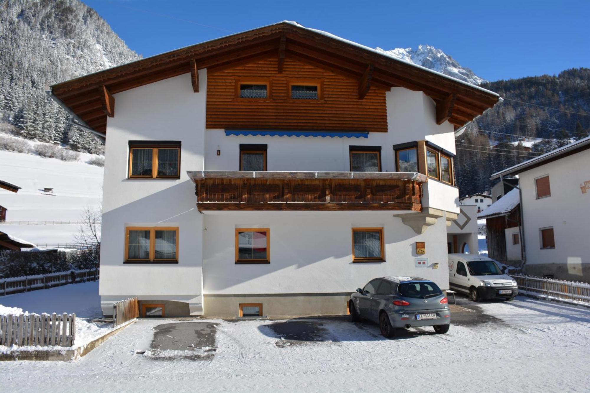 Apartamento Haus Schimpfoessl Flirsch Exterior foto